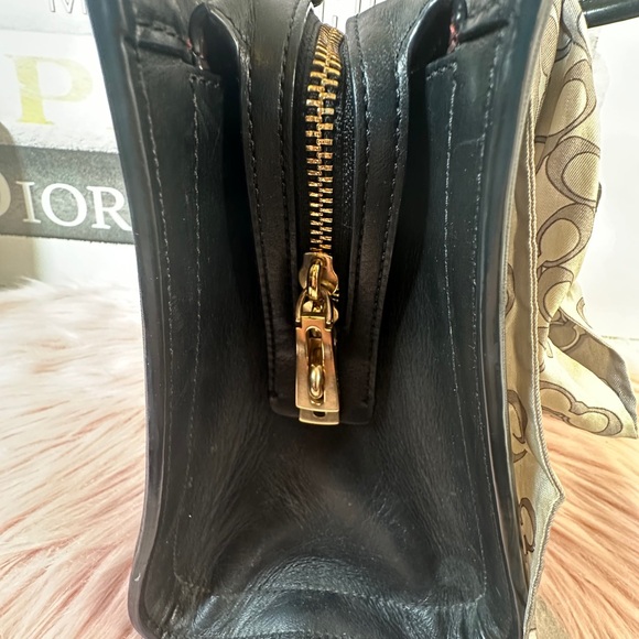 Coach Black Leather Satchel with Signature Scarf - Picture 4 of 12